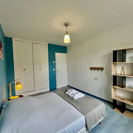 Casa de Férias La Maison Saint-exupery - 6 Personnes - Jardin Soues