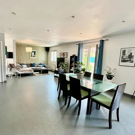 Casa de Férias La Maison Saint-exupery - 6 Personnes - Jardin Soues
